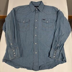 Wrangler Blue Casual Button Down Shirt